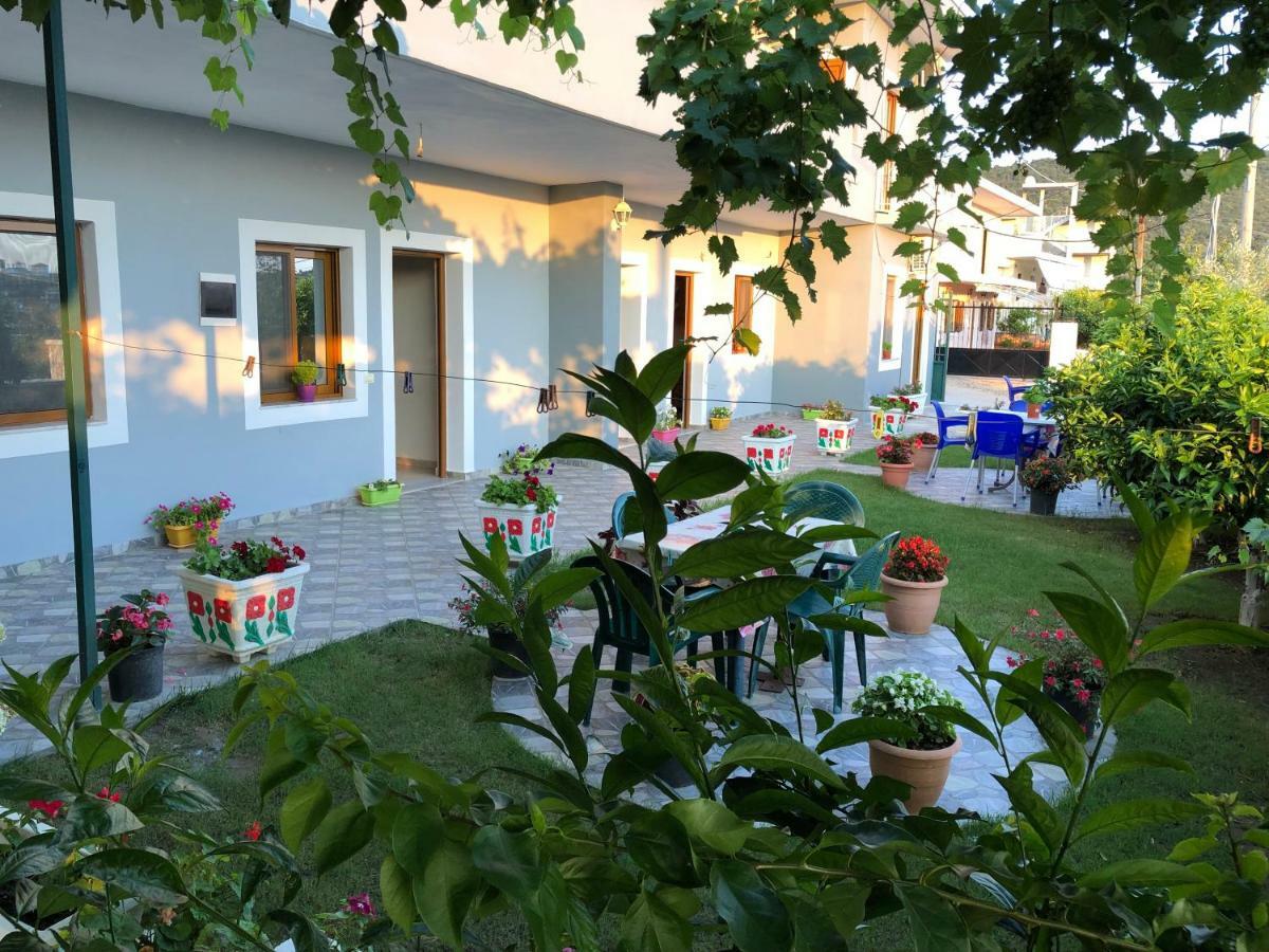 Green Garden Villa Ксамил Екстериор снимка